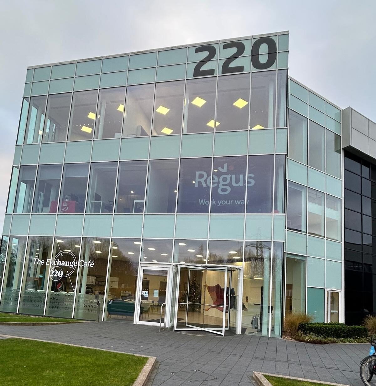 7 Signs You May Be Experiencing Anxiety (And How Counselling Can Help)